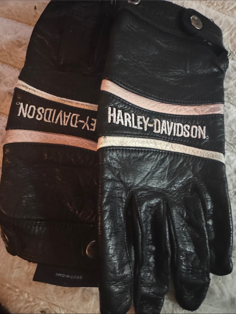 Harley-Davidson Black Leather Gloves with Cream Trim side Medium